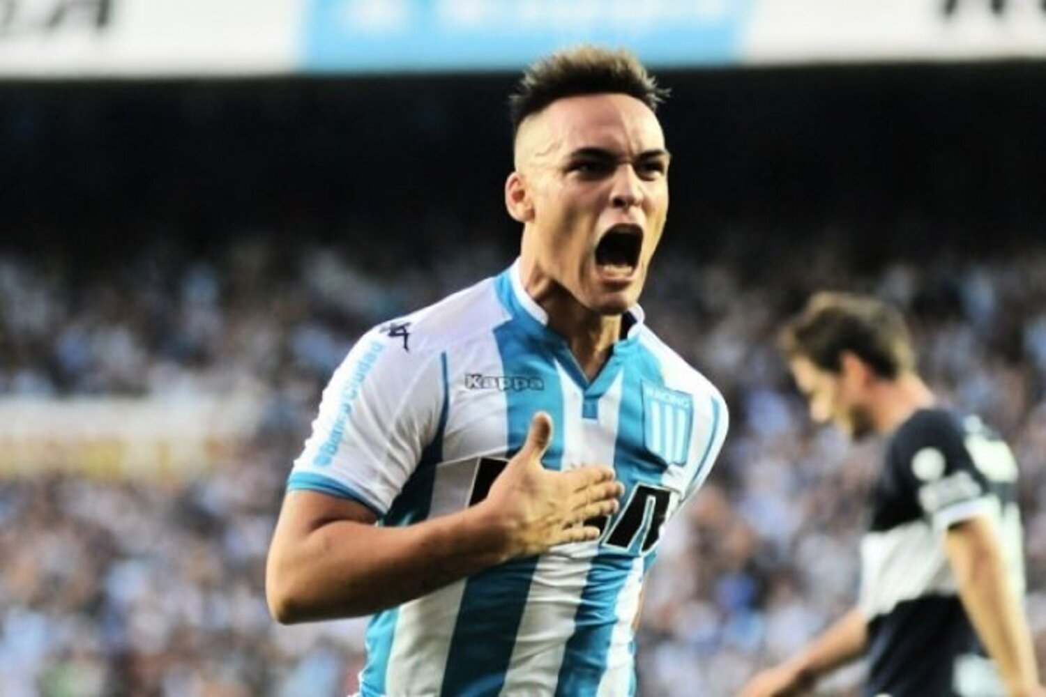 FC Barcelona chce ubiec konkurencję. Jest gotowa zapłacić więcej za Lautaro Martíneza