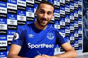 OFICJALNIE: Cenk Tosun z gorącym transferem