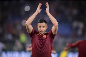 Kostas Manolas... napastnikiem. Od razu strzelił pięć goli