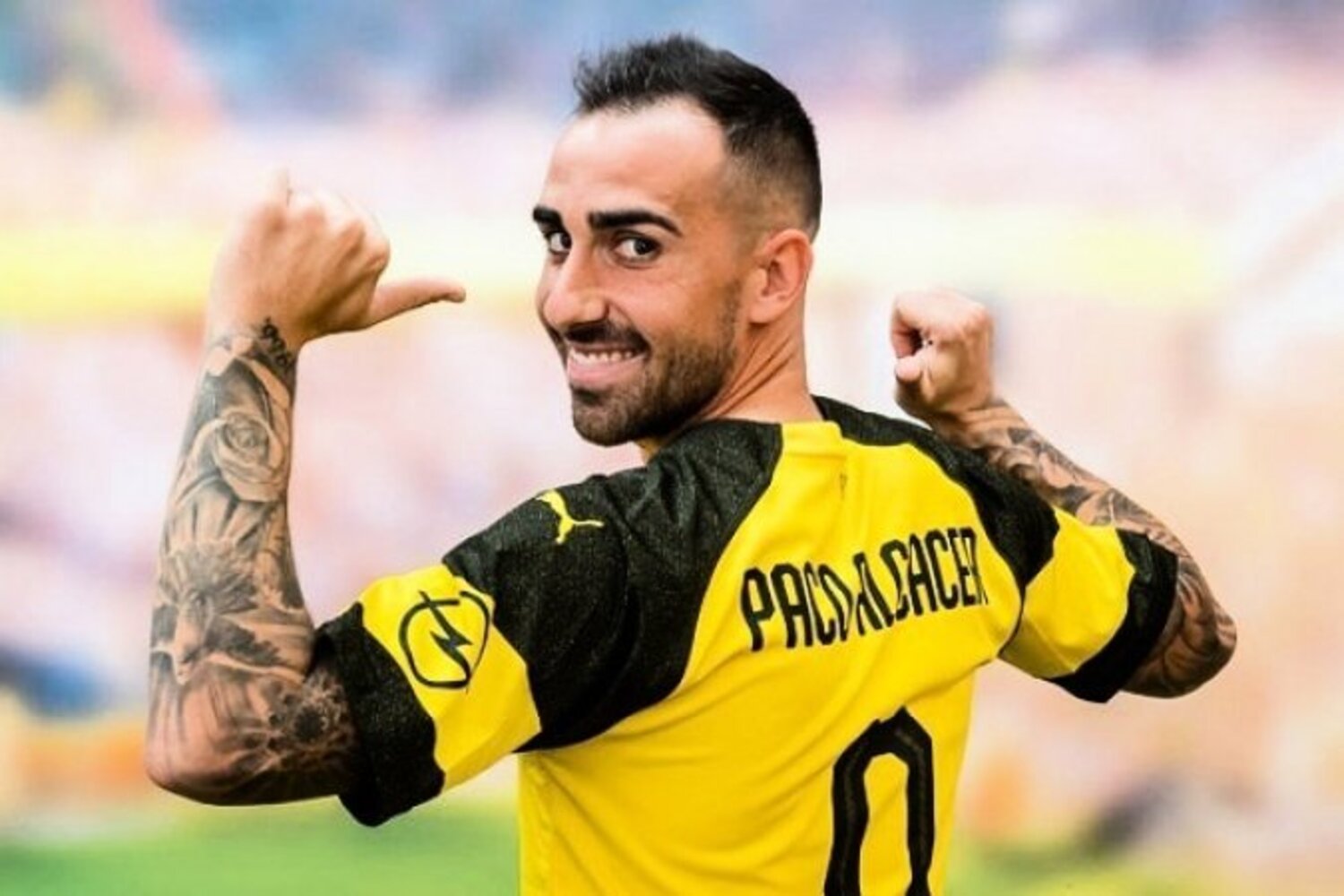 Alcácer poza kadrą Borussii Dortmund. Napastnik chce wrócić do Valencii