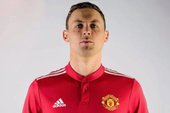 Matić wciąż może odejść z Manchesteru United. Rozmowy trwają!