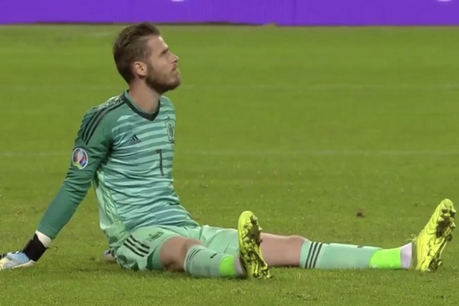 David de Gea wrócił do gry po 14 miesiącach przerwy i... dał się pokonać Polakowi