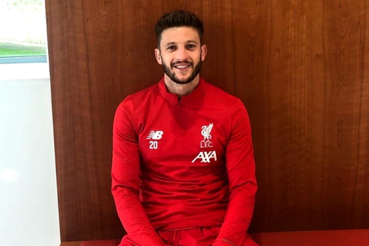 Lallana o krok od transferu. Jednak nie Leicester City