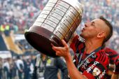 Rafinha DZIESIĄTYM piłkarzem w historii, który wygrał Ligę Mistrzów i Copa Libertadores