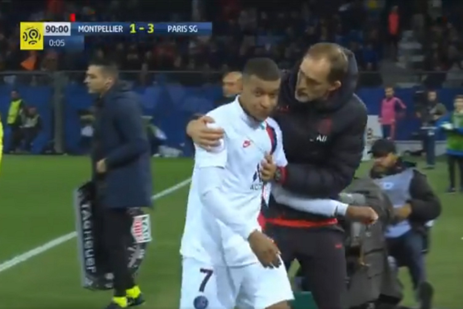 Mbappé: Konflikt z Tuchelem narasta? Francuz zignorował trenera po zejściu z boiska! [WIDEO]