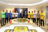 Ankaragücü wymieniło w deadline prawie całą kadrę. OFICJALNIE: 16 nowych piłkarzy tureckiego klubu
