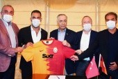 Arda Turan zaliczył wielki powrót do Galatasaray [OFICJALNIE]