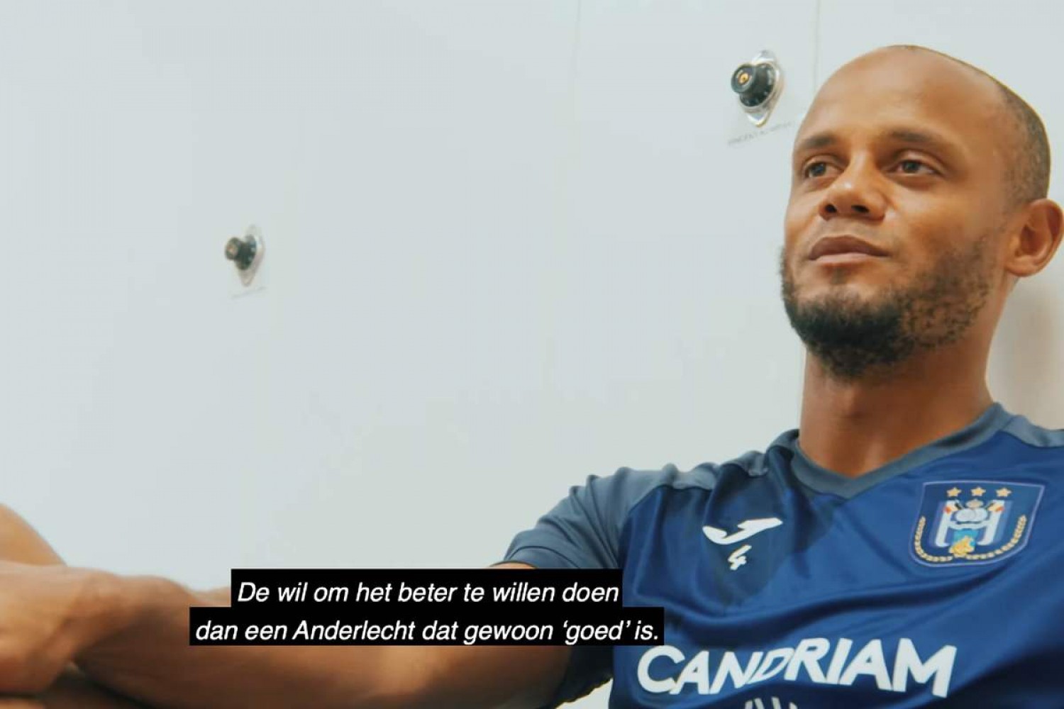 Kompany zakończył karierę w trybie natychmiastowym [OFICJALNIE]