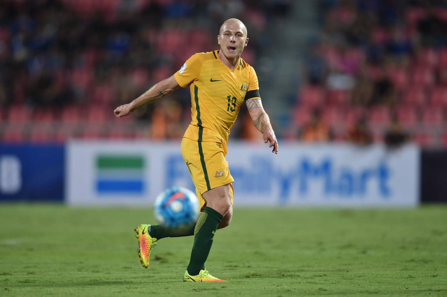 OFICJALNIE: Największy transfer okna w Chinach. Aaron Mooy odszedł z Brighton & Hove Albion