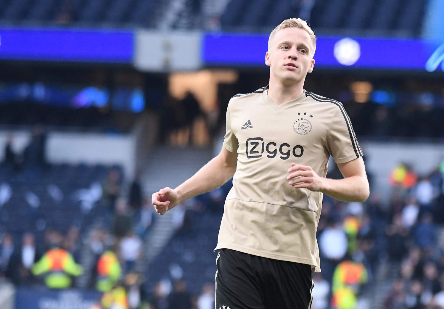 Manchester United: Van de Beek wybrał numer w hołdzie dla Abdelhaka Nouriego