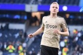 Manchester United: Van de Beek wybrał numer w hołdzie dla Abdelhaka Nouriego