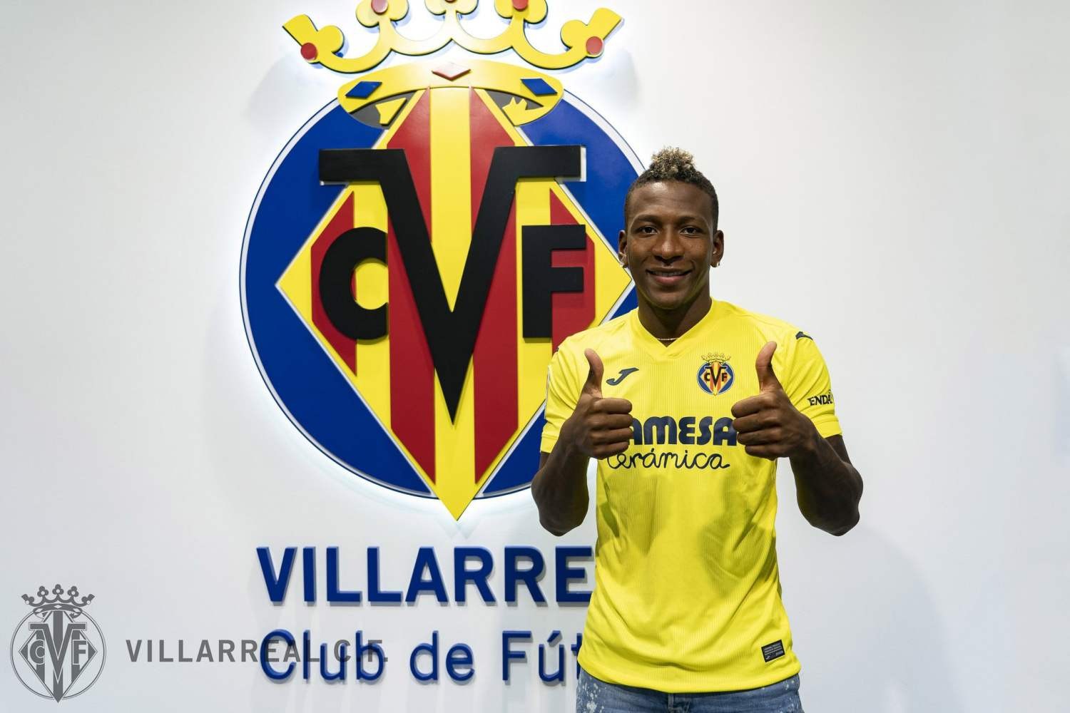 Villarreal sfinalizował duży transfer. Estupiñán podpisał umowę aż do 2027 roku [OFICJALNIE]