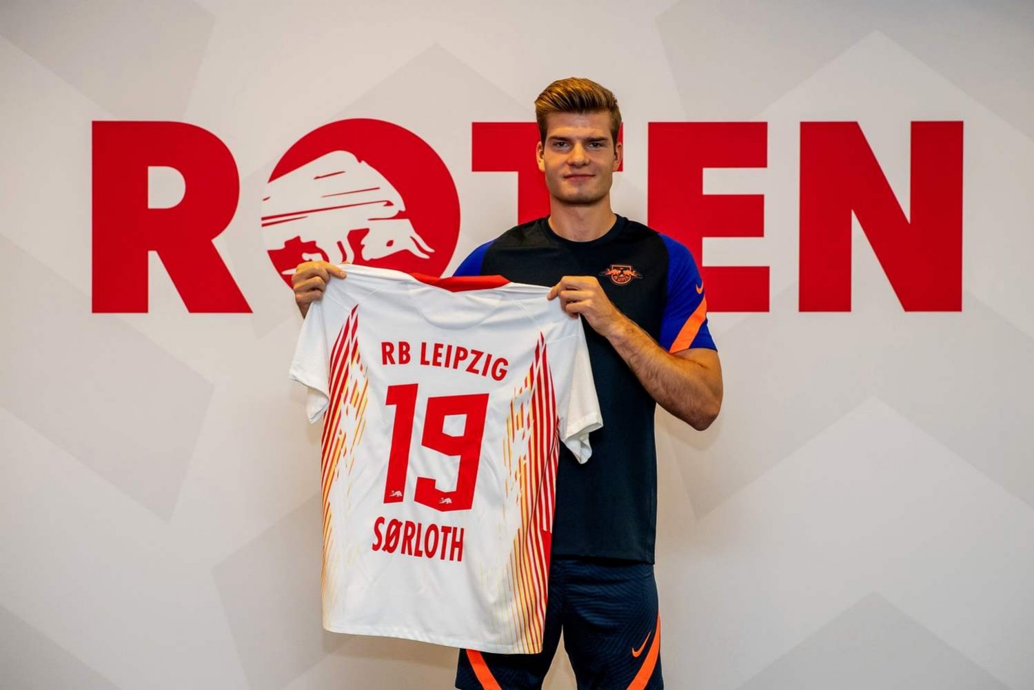 Trzeci największy transfer w historii RB Lipsk. OFICJALNIE: Sørloth w Bundeslidze