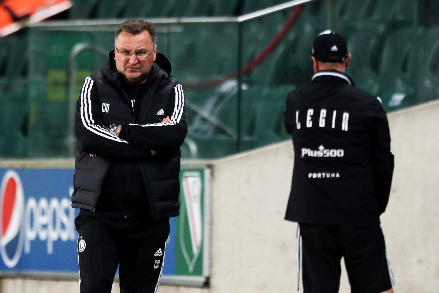 Legia Warszawa: Lewczuk grał z gorączką, a Pekhart zgłosił brak węchu. Michniewicz: Spodziewamy się najgorszego