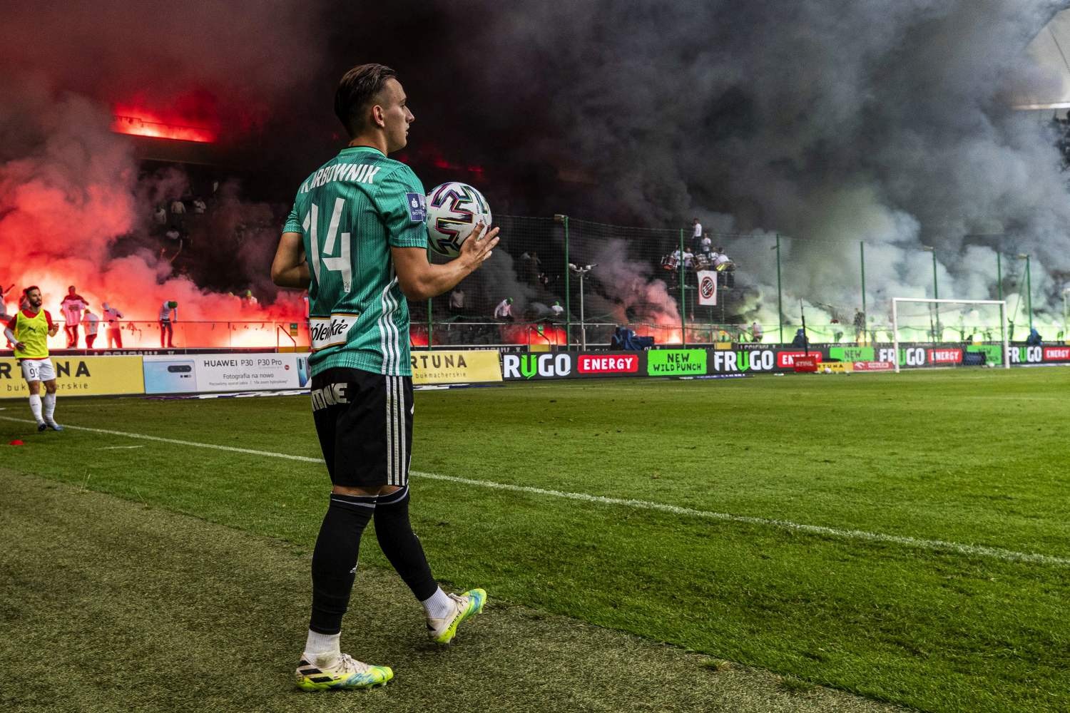 Legia Warszawa: Karbownik w tym roku już nie zagra [OFICJALNIE]