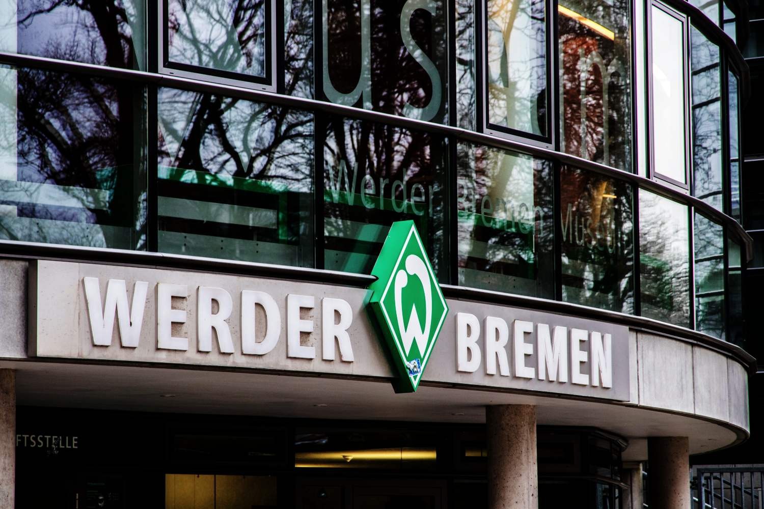 OFICJALNIE: Werder Brema wykupił pomocnika z Olympique’u Lyon