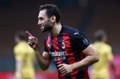 Çalhanoğlu oddala się od Milanu. Trzy kluby w walce o podpis Turka