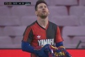 FC Barcelona i Messi ukarani grzywną za gest z koszulką Maradony [OFICJALNIE]