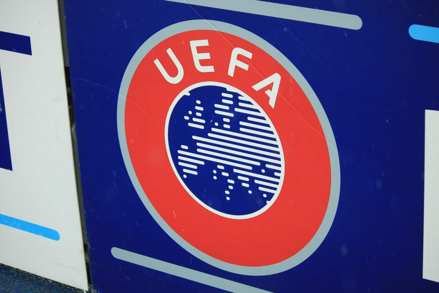 OFICIAL: Unsprezece cluburi sancționate de UEFA pentru nereguli financiare.  Excluderea din concurs