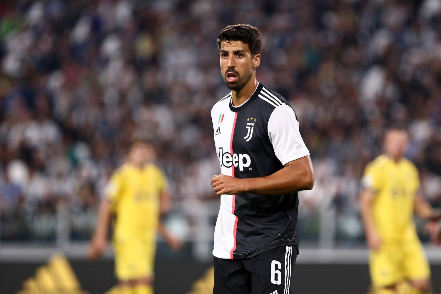 Khedira rozdarty między Premier League a Bundesligą. Możliwy głośny powrót