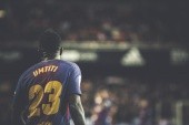 FC Barcelona: Samuel Umtiti z zimowym transferem?! Miałby zastąpić poważnie kontuzjowanego obrońcę