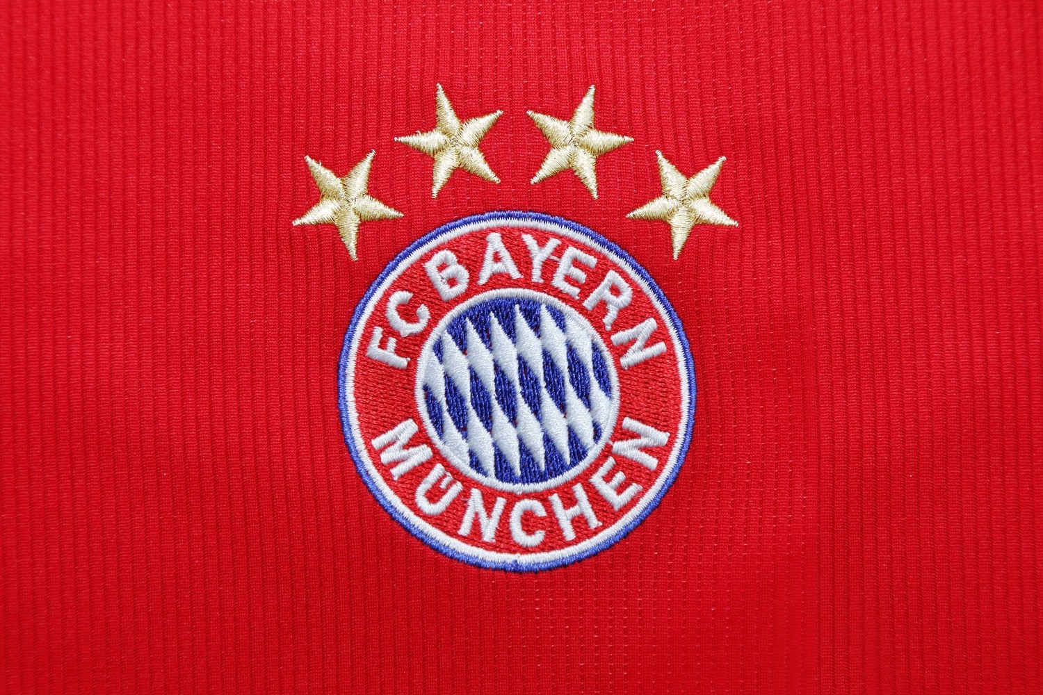 Bayern Monachium ropzocznie sezon później. Pucharowy mecz przełożony [OFICJALNIE]