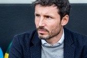 Mark van Bommel odchodzi z Royal Antwerp