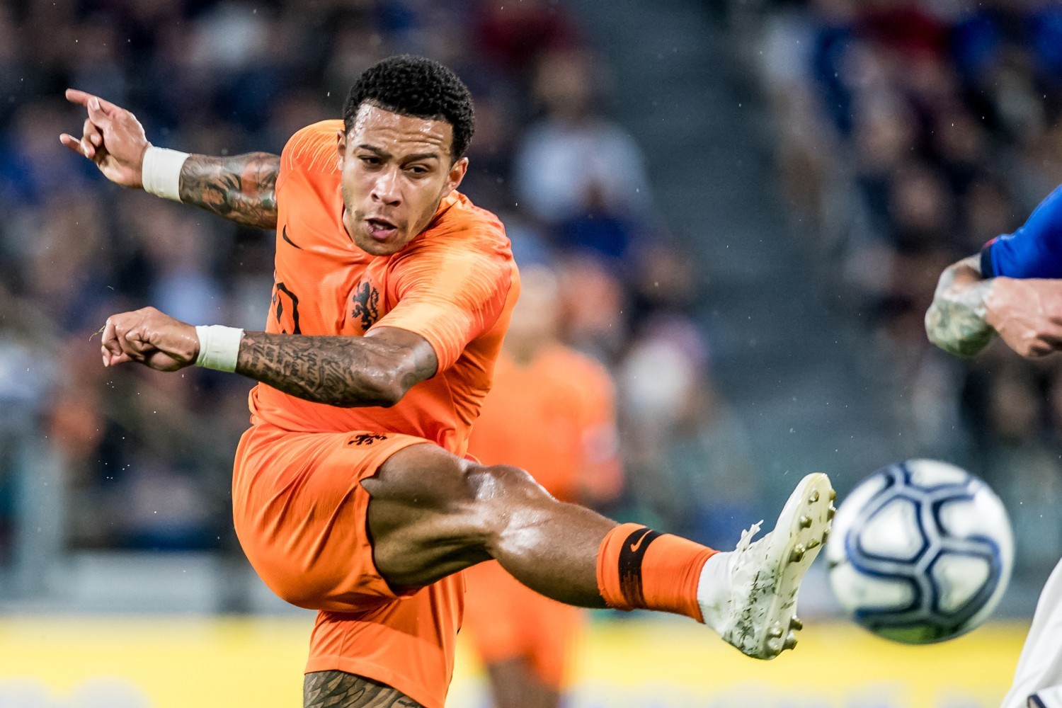 Memphis Depay o krok od wielkiego transferu. Porozumiał się z nowym klubem