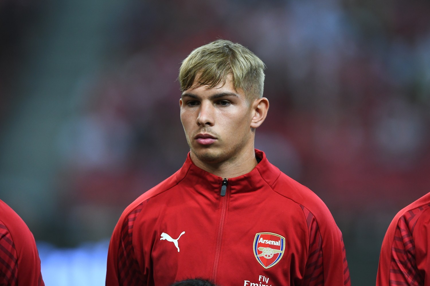  Emile Smith Rowe, an English professional footballer who plays as a midfielder for Premier League club Arsenal, during a match.