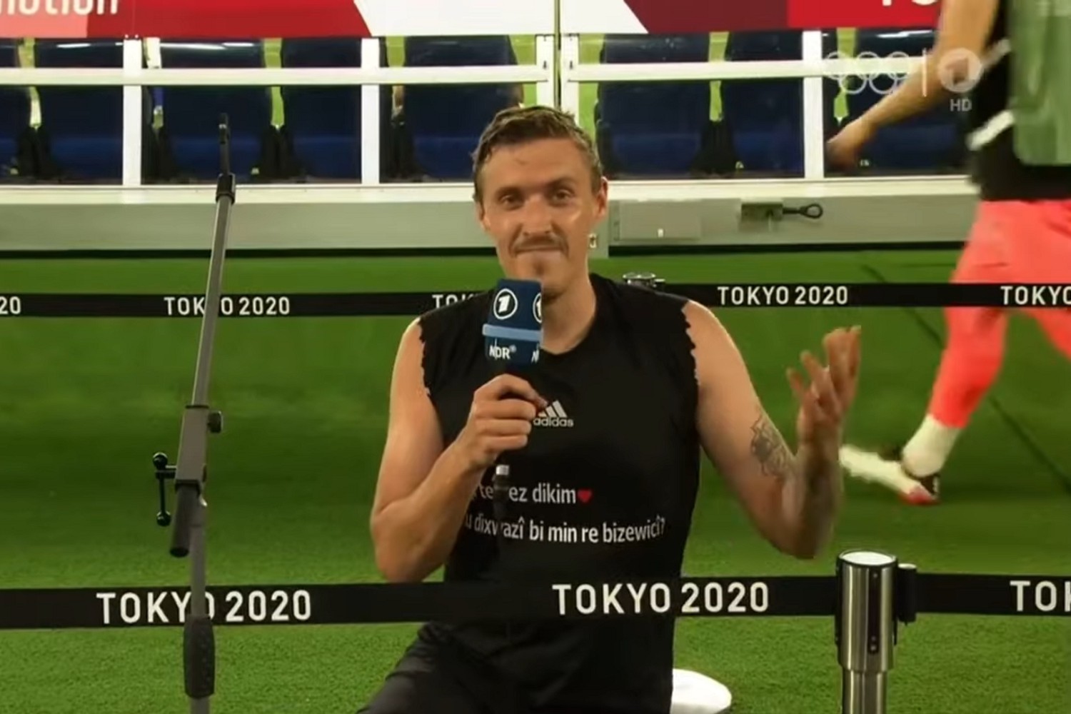 Tokio 2020: Max Kruse zaskoczył. Oświadczyny z odległości 9000 kilometrów? Czemu nie! [WIDEO]