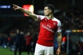 Granit Xhaka coraz bliżej odejścia z Arsenalu. Do transferu namawia go żona