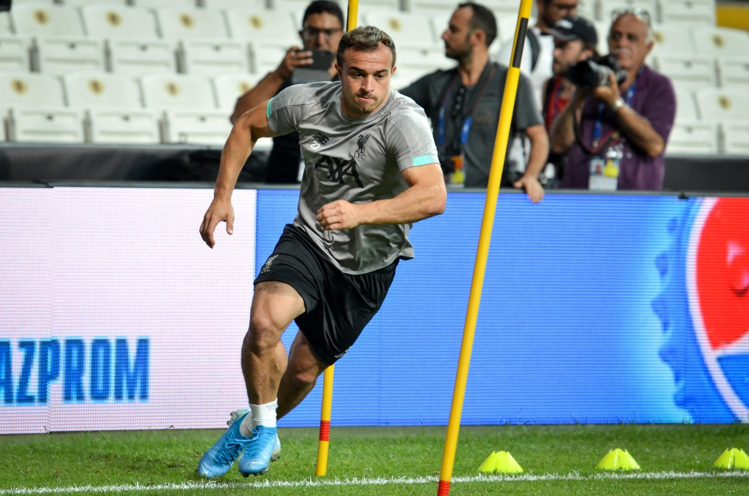 OFICJALNIE: Xherdan Shaqiri odchodzi z Liverpoolu