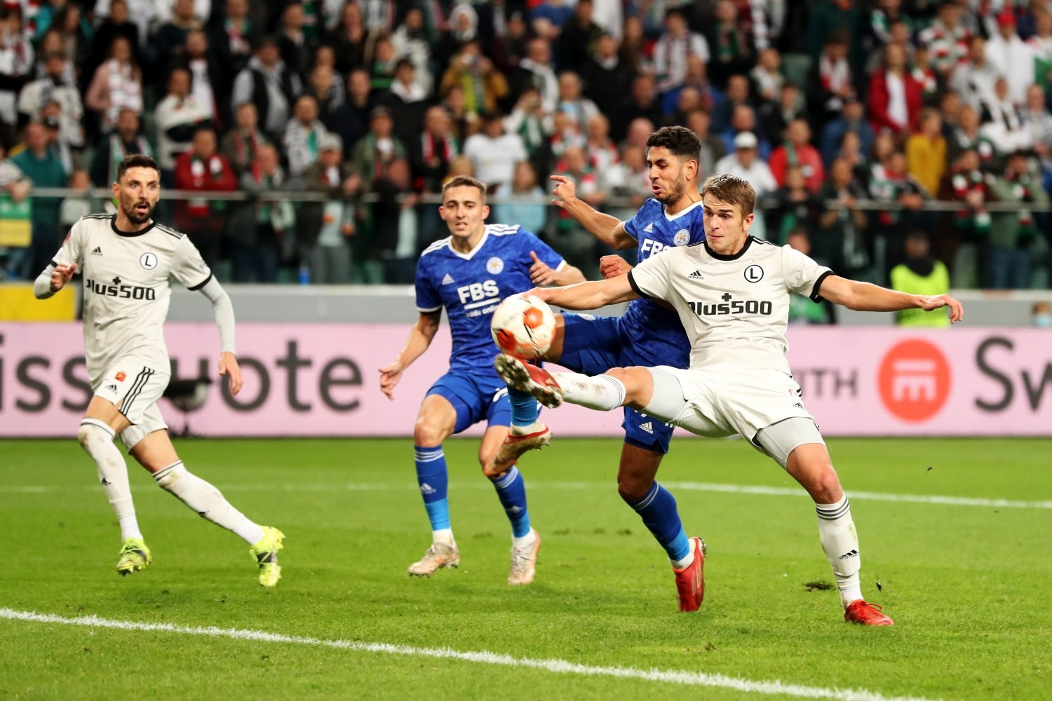 Legia Warszawa: Maik Nawrocki wróci do Bundesligi?! Możliwy hitowy transfer