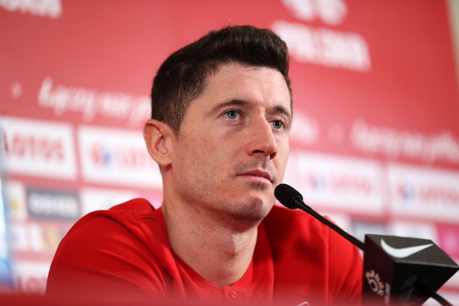 FC Barcelona: Tyle będzie zarabiał Robert Lewandowski. Polak poszedł na spore ustępstwa