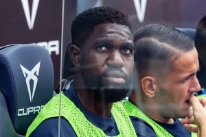 Samuel Umtiti od 13 miesięcy bez występu. Da sobie jeszcze jedną szansę