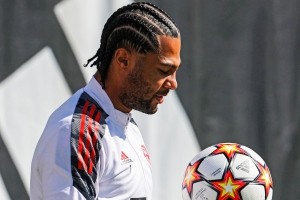 Serge Gnabry negocjuje nowy kontrakt