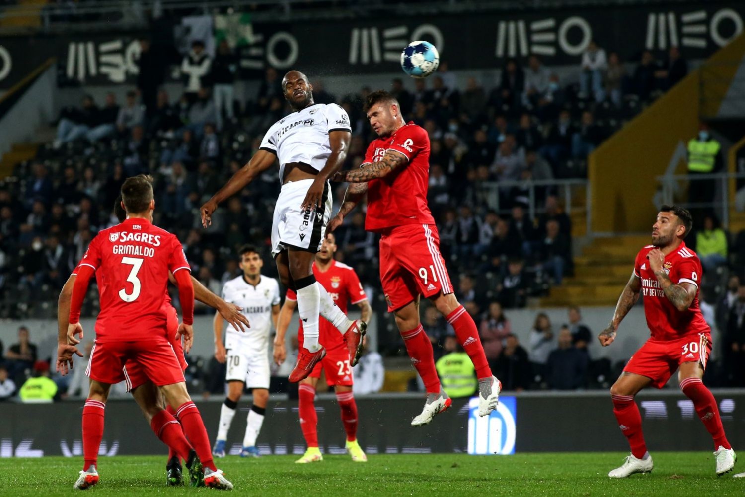 Legia Warszawa interesuje się jednym z najlepszych strzelców portugalskiej ekstraklasy?!