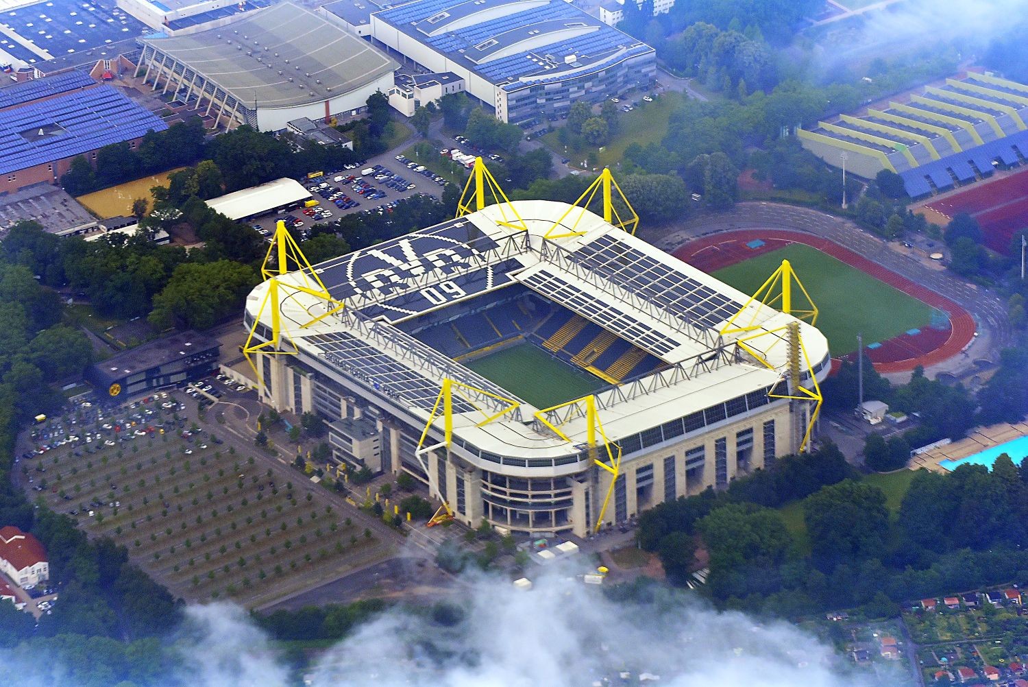 OFICJALNIE: Borussia Dortmund przedłużyła umowę z angielskim talentem