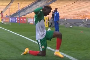 Kuriozalna czerwona kartka w meczu eliminacji Pucharu Narodów Afryki. Piłkarz wyleciał z boiska tuż po... strzeleniu gola [WIDEO]