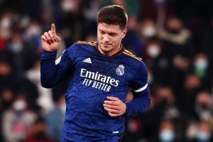 Luka Jović znalazł nowy klub. Zaskakujący kierunek [OFICJALNIE]