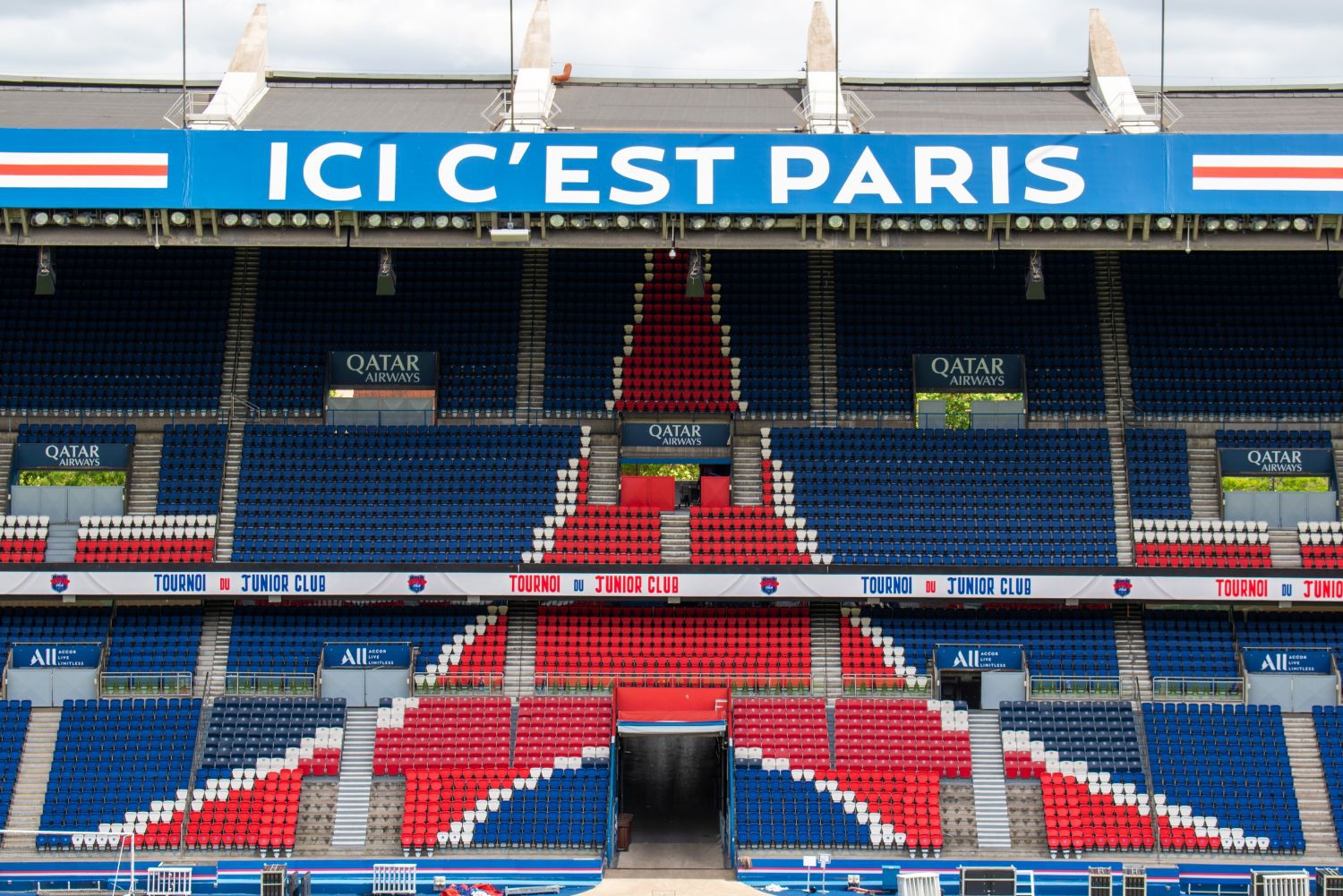Paris Saint-Germain: Ilyes Housni z pierwszym profesjonalnym kontraktem w karierze [OFICJALNIE]
