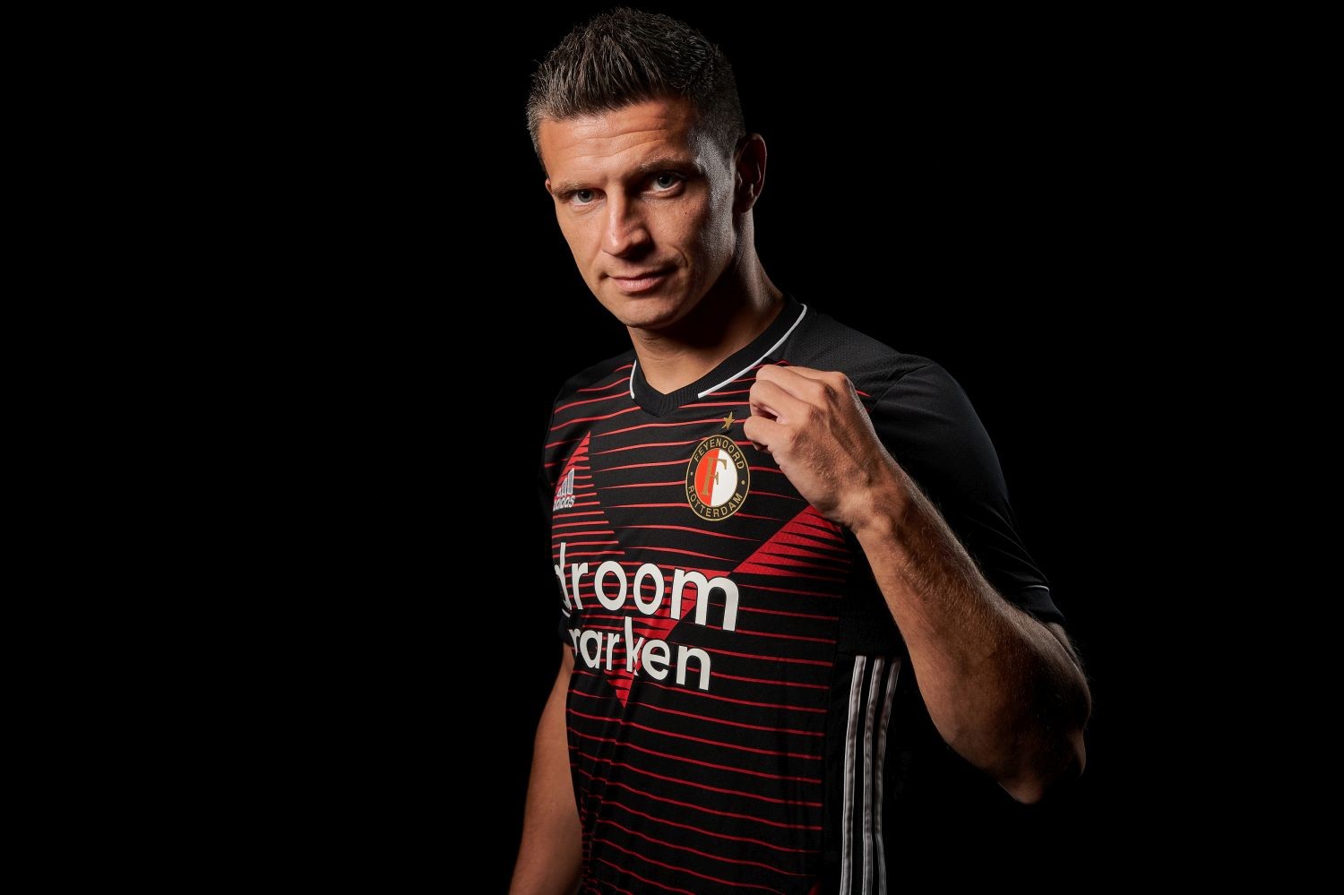 OFICJALNIE: Bryan Linssen odszedł z Feyenoordu Rotterdam. Wymarzony zagraniczny transfer
