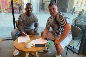 OFICJALNIE: 40-letni Luis Henríquez bohaterem lokalnego hitu transferowego