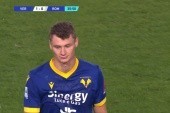 Paweł Dawidowicz z nieba do piekła. Gol i czerwona karta w meczu z Romą [WIDEO]