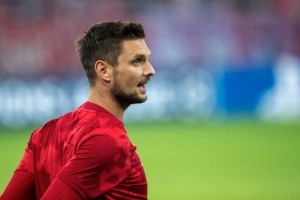 OFICJALNIE: Bayern Monachium przedłużył kontrakt z piłkarzem. Rozegra swój jedenasty sezon w klubie