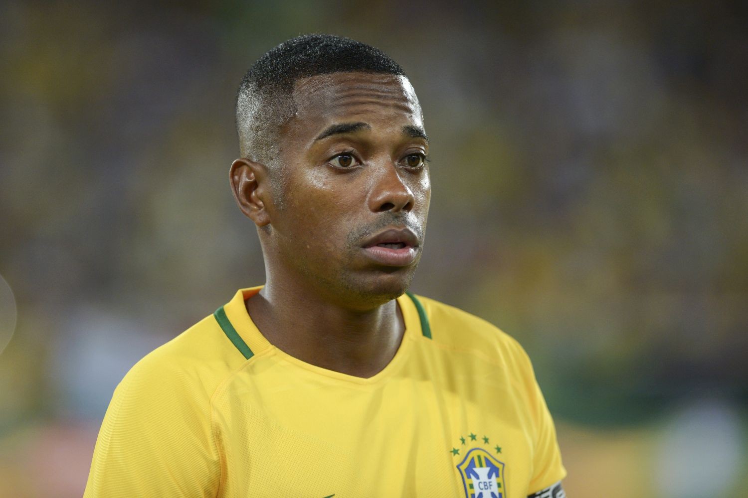 Robinho otrzymał zagraniczną ofertę. Boi się jednak opuścić Brazylię