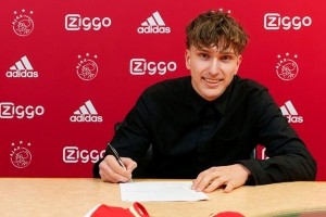 OFICJALNIE: Ajax Amsterdam z transferem 17-latka w deadline