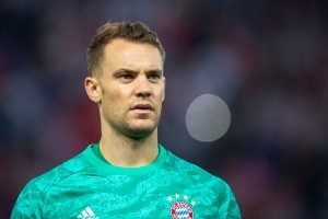 Manuel Neuer w ogniu krytyki po meczu z FC Barceloną. Bayern Monachium reaguje