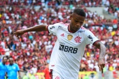 OFICJALNIE: Flamengo reaguje na zakusy europejskich klubów. Ogromna klauzula Matheusa Françy