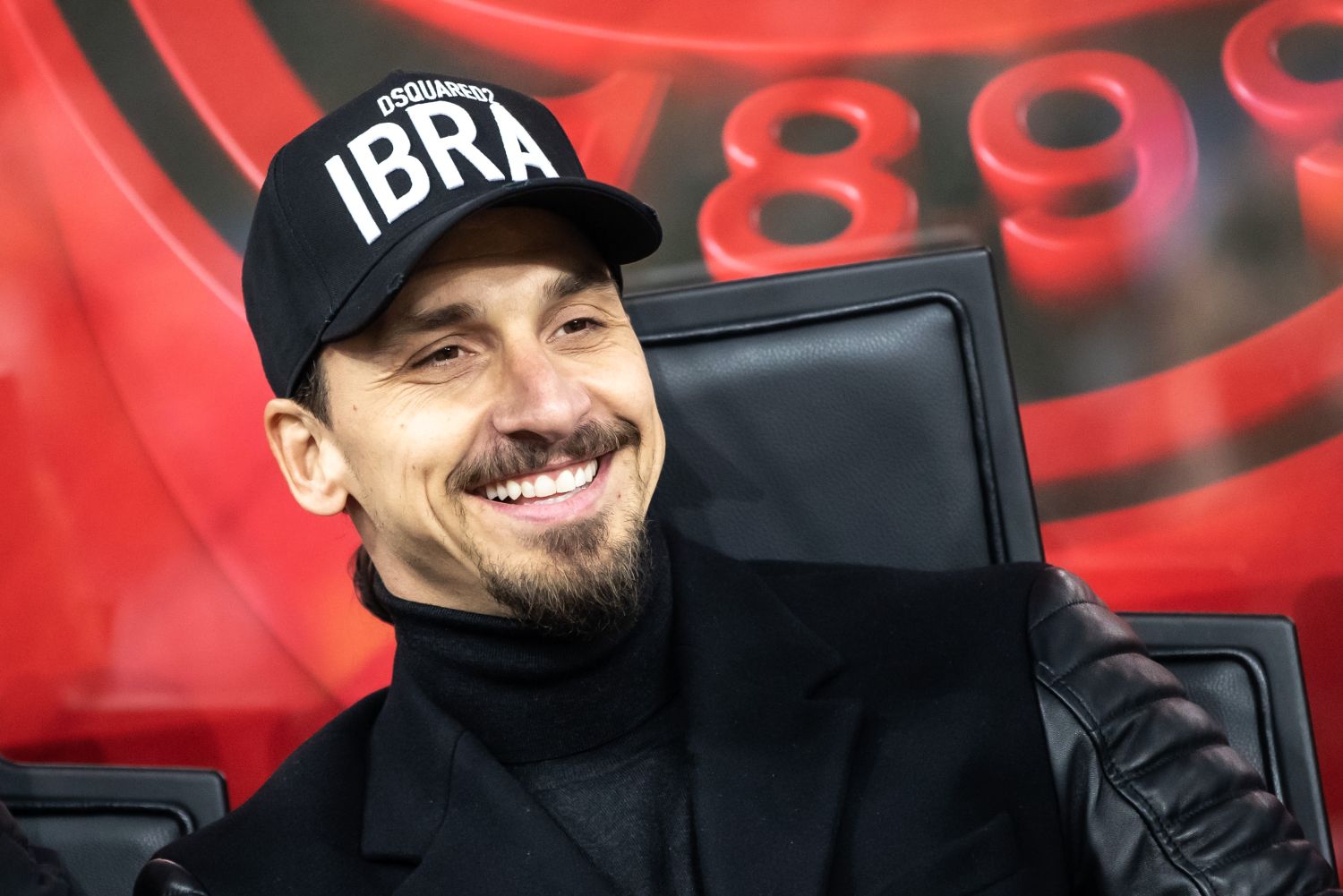 Zlatan Ibrahimović „załatwi” AC Milanowi znanego trenera?! „Zajmie się tym”